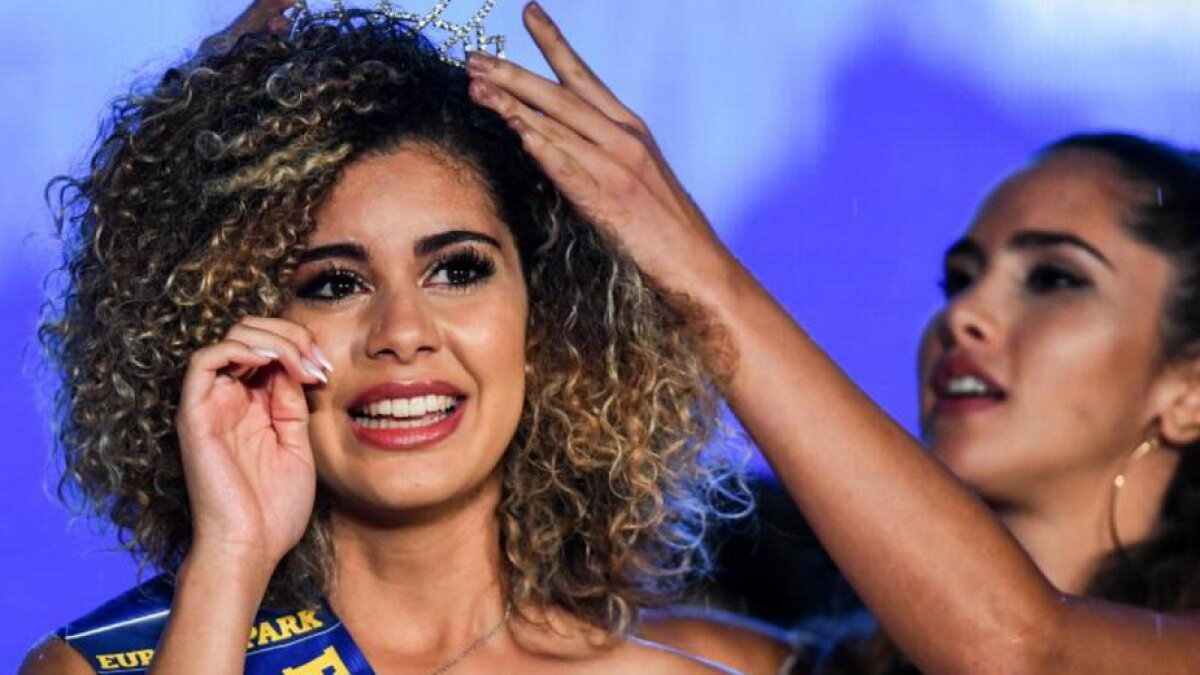GALERIE FOTO Zoé Brunet a câştigat titlul de Miss Cupa Mondială 2018