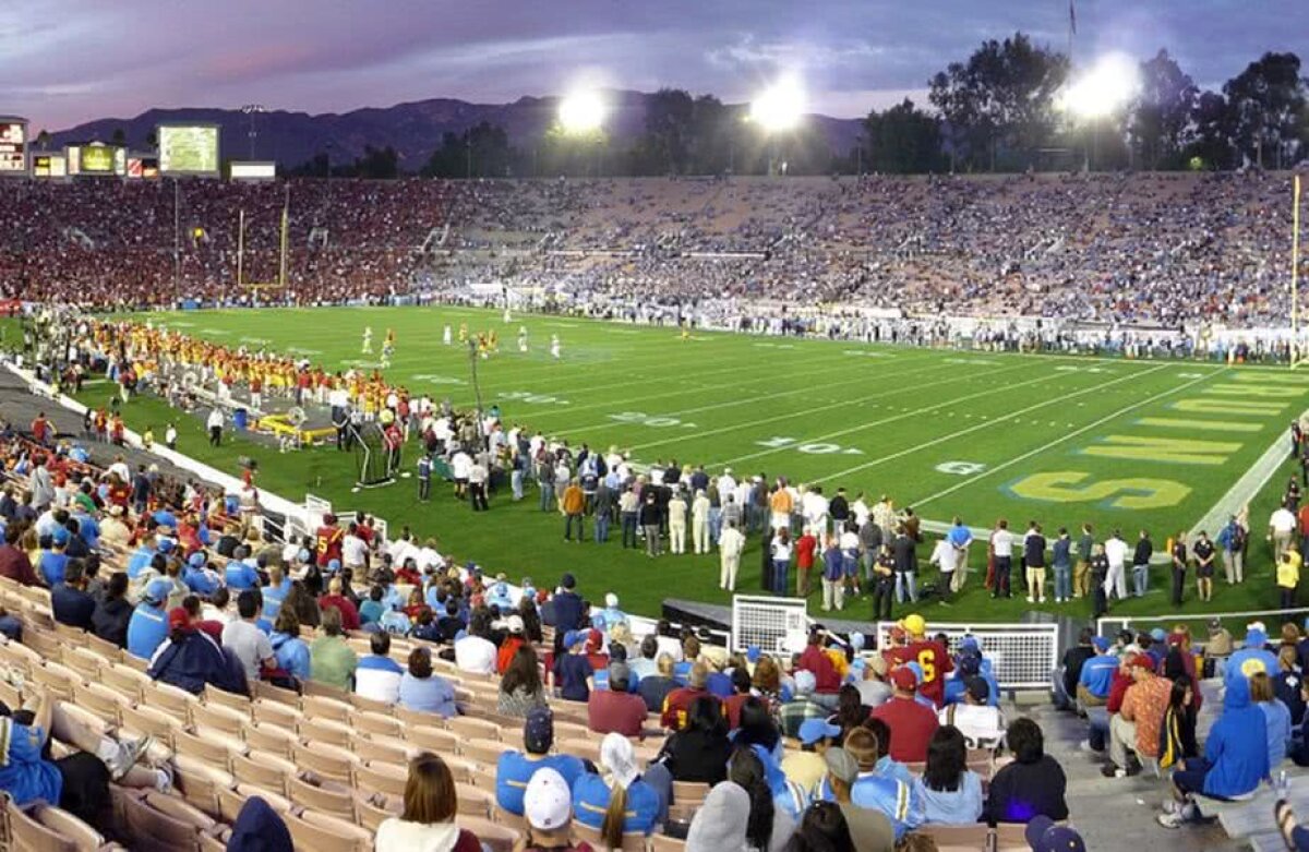 GALERIE FOTO Au fost alese gazdele Mondialului din 2026! Va fi cel mai mare din istorie! » Cum arată cele 23 de stadioane desemnate