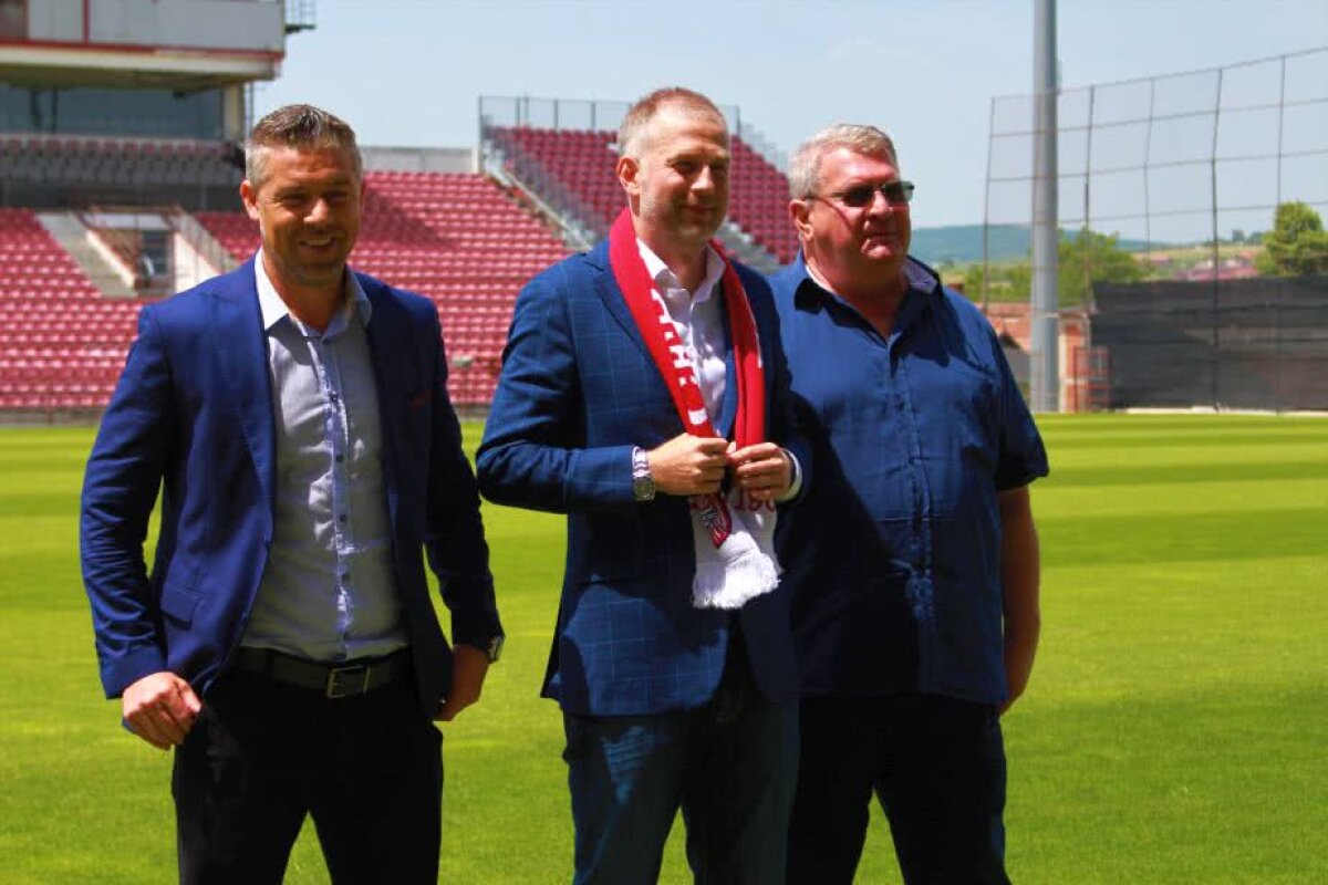 GALERIE FOTO Edi Iordănescu, prezentat oficial la CFR Cluj: "Am avut oferte mai bune. De ce am venit aici?"