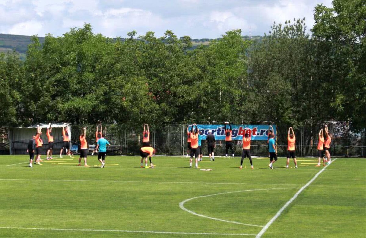 GALERIE FOTO CFR Cluj a efectuat primul antrenament sub comanda lui Iordănescu Jr » Cele 6 vedete care au lipsit + Programul campioanei în această vară