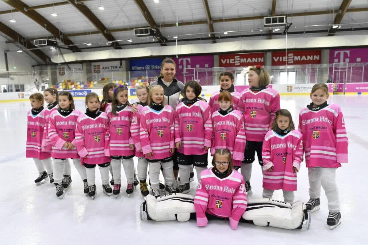 FOTO + VIDEO Imagini încântătoare de la Simona Halep Challenge » Liderul WTA s-a aventurat pe gheață și a fost întâmpinată cu flori de micile patinatoare