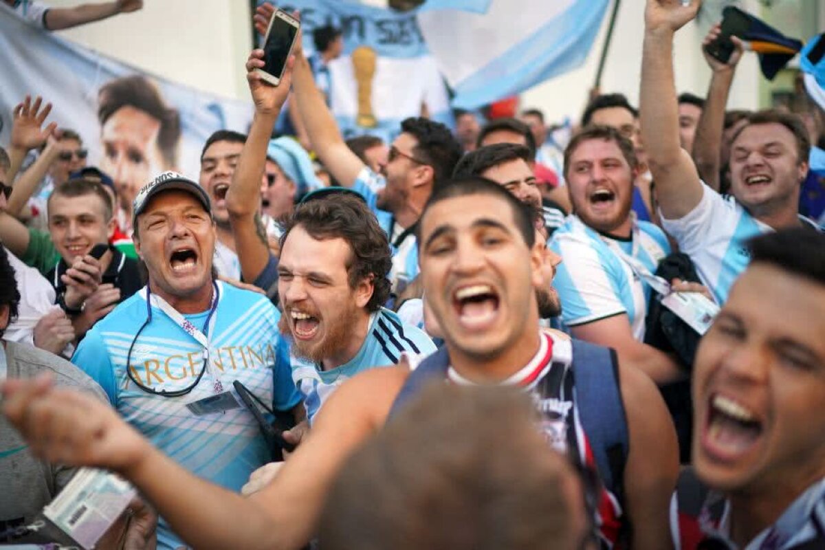 VIDEO Argentina a câștigat deja Mondialul fanilor » Atmosferă de senzație pe străzile din Moscova! Suporterii "pumelor" au început fiesta