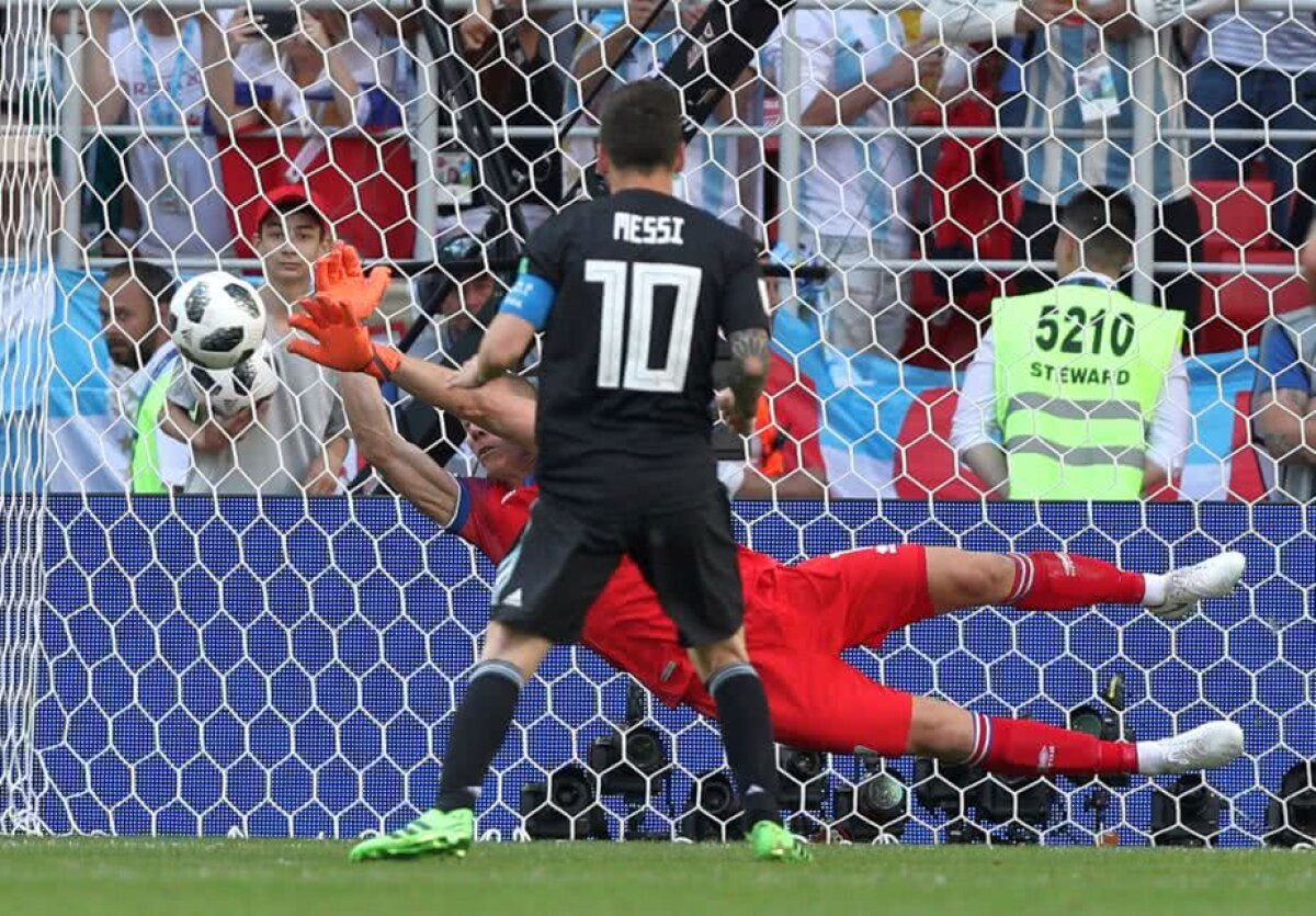 VIDEO+FOTO » Messi < Ronaldo » Islanda a trezit-o pe Argentina din visare, într-un meci în care superstarul "pumelor" a ratat un penalty