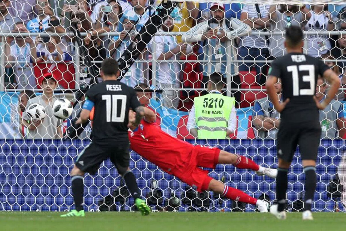 VIDEO+FOTO » Messi < Ronaldo » Islanda a trezit-o pe Argentina din visare, într-un meci în care superstarul "pumelor" a ratat un penalty