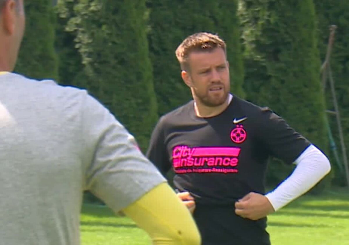 VIDEO FCSB, primul antrenament în cantonamentul de la Brașov » Mai mulți absenți la ședința de pregătire a lui Dică