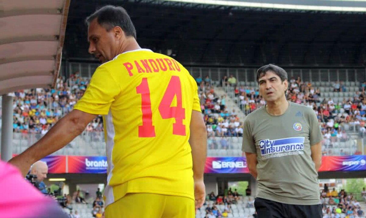 VIDEO Generația de Aur pierde meciul cu legendele Barcelonei: "Hagi e brazilian" + "Regele" a marcat pentru catalani