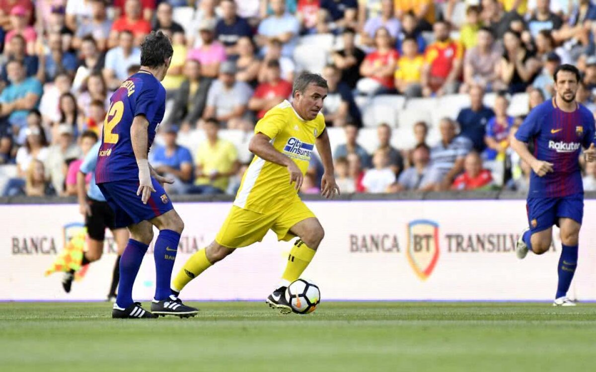 VIDEO Generația de Aur pierde meciul cu legendele Barcelonei: "Hagi e brazilian" + "Regele" a marcat pentru catalani