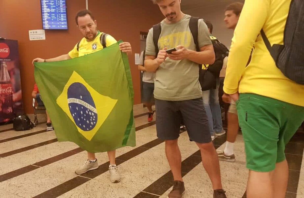 Corespondenţă GSP din Rusia // VIDEO + FOTO Fanii Braziliei au făcut spectacol înainte de debutul la CM 2018 » Fiesta pe aeroportul din Moscova