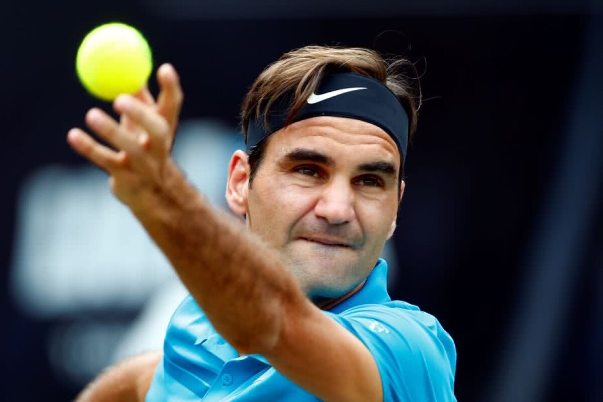 VIDEO + FOTO Roger Federer se impune la Stuttgart și ajunge la un numărul INCREDIBIL de turnee câștigate » Premiul special primit de la organizatori