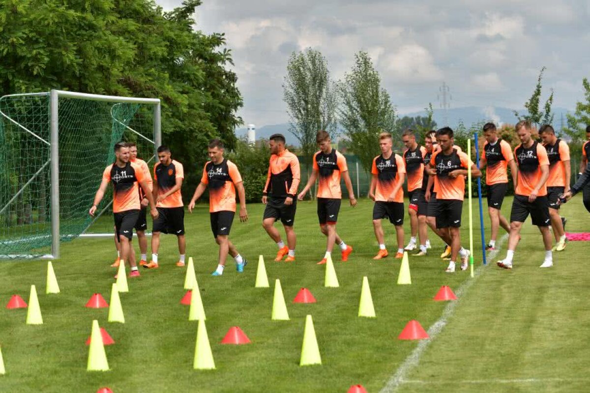 Corespondență GSP din Brașov » VIDEO + FOTO Edi Iordănescu i-a pus la muncă pe clujeni » Camora l-a comparat cu Petrescu