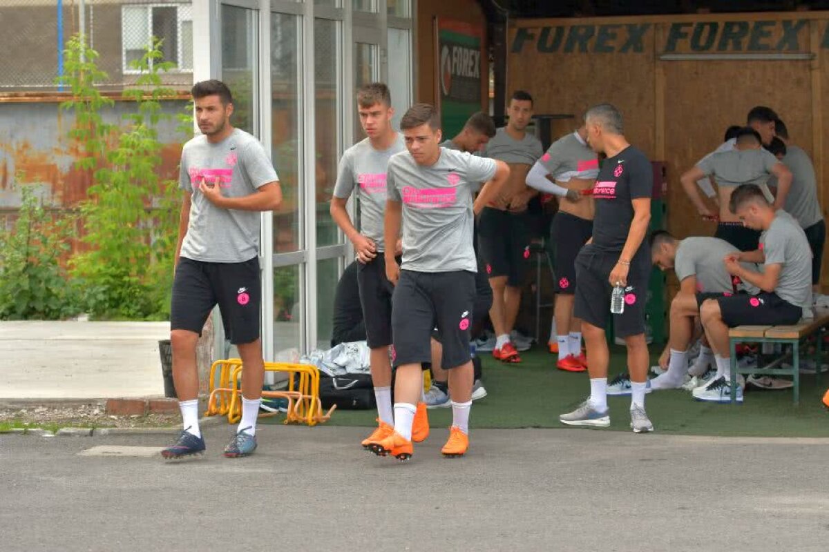 Corespondență GSP din Brașov » FOTO Imagini din cantonamentul FCSB-ului: ce metode inedite de antrenament au folosit fotbaliștii lui Dică