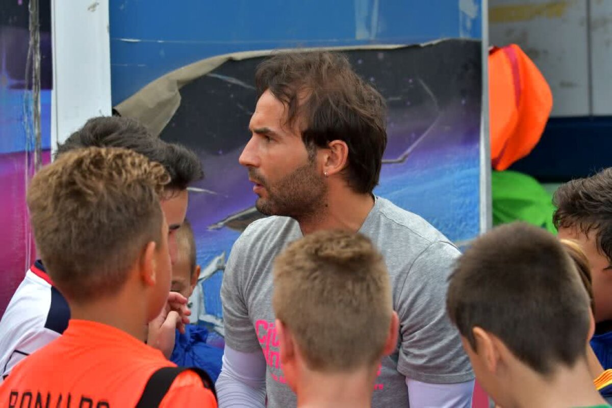 Corespondență GSP din Brașov » FOTO Imagini din cantonamentul FCSB-ului: ce metode inedite de antrenament au folosit fotbaliștii lui Dică