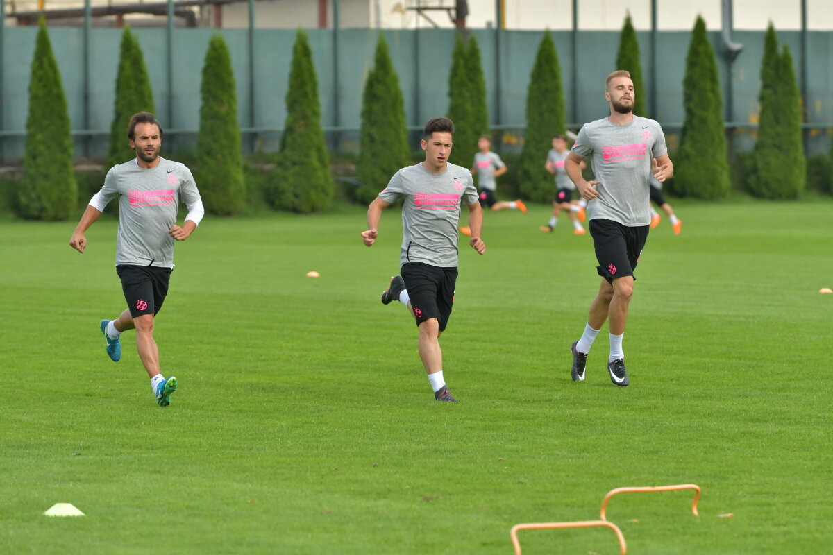 Corespondență GSP din Brașov » FOTO Imagini din cantonamentul FCSB-ului: ce metode inedite de antrenament au folosit fotbaliștii lui Dică