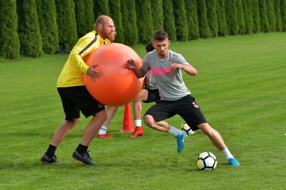 Corespondență GSP din Brașov » FOTO Imagini din cantonamentul FCSB-ului: ce metode inedite de antrenament au folosit fotbaliștii lui Dică