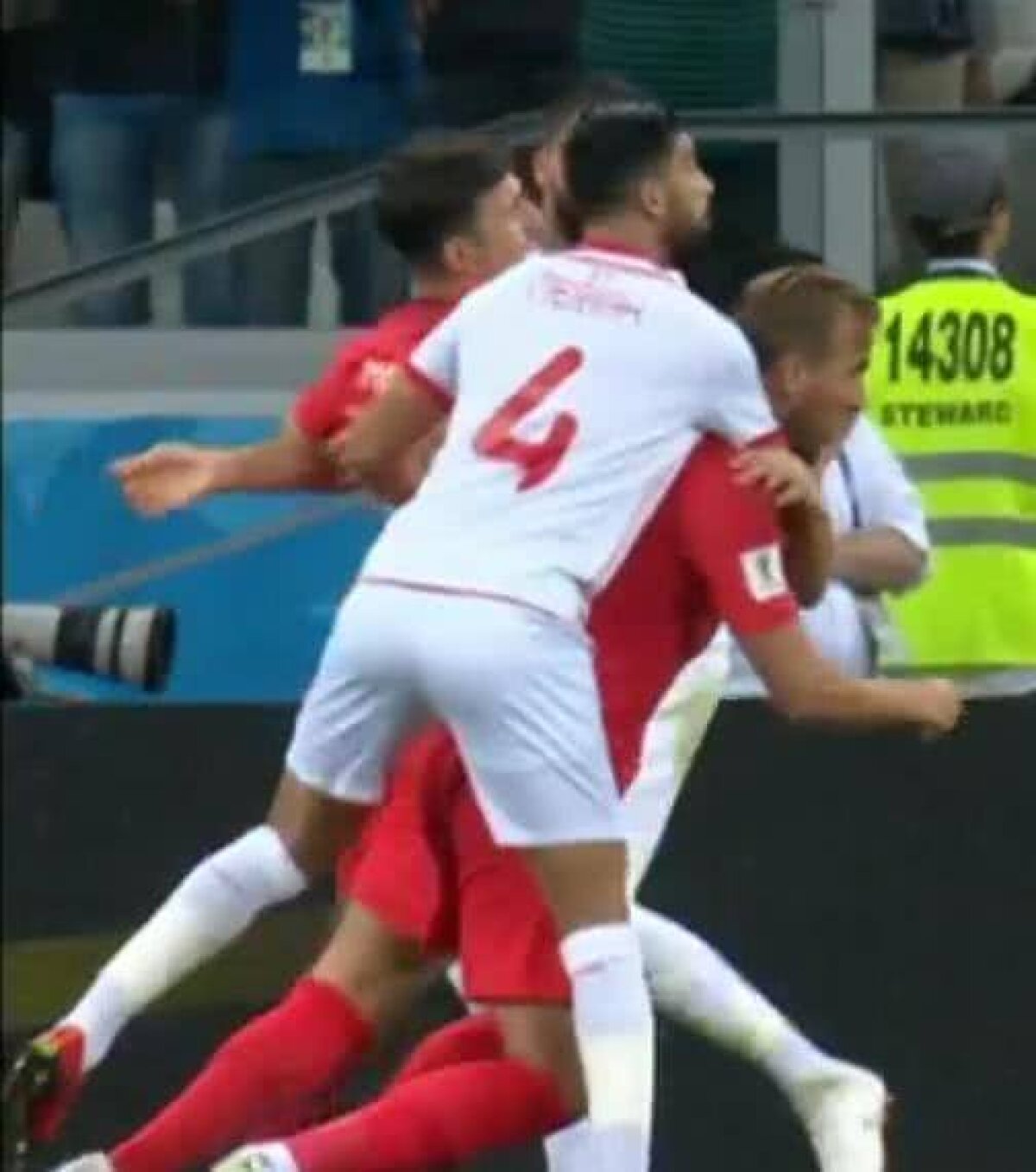 FOTO Scandal la Anglia - Tunisia » Două penalty-uri refuzate englezilor!