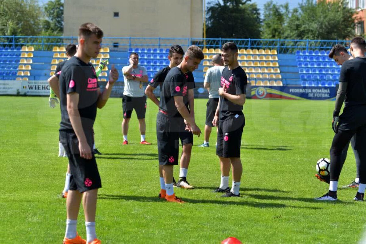 GALERIE FOTO Steliștii trag tare în cantonamentul de la Brașov! Dică nu-i menajează deloc 