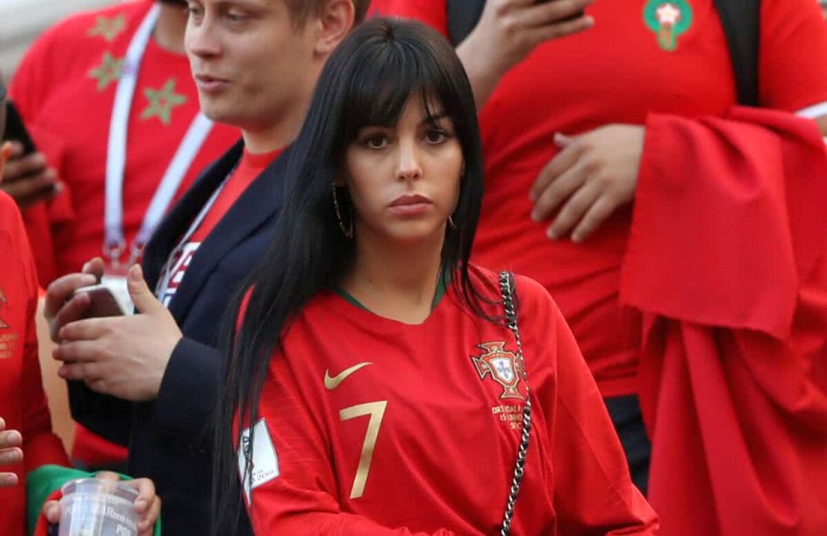 FOTO Cristiano impresionează pe teren, iubita lui în tribună » Georgina a făcut senzație la Portugalia - Maroc 1-0