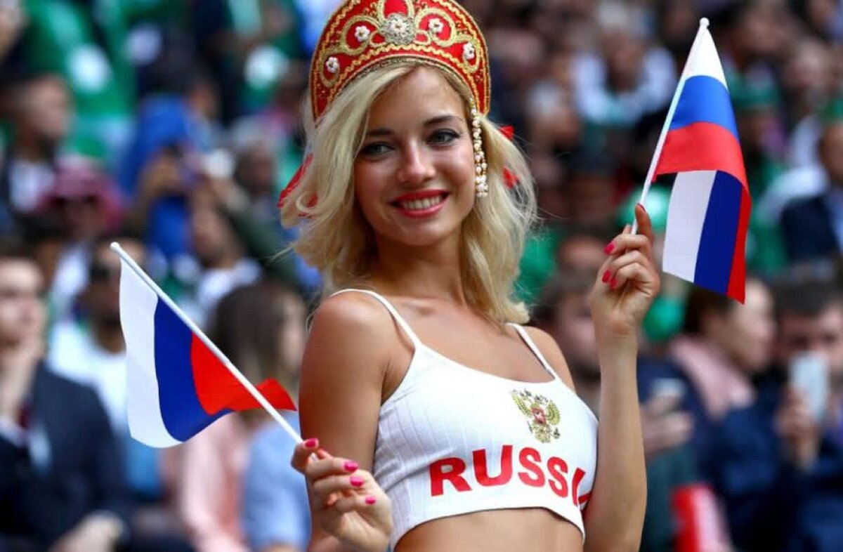 GALERIE FOTO Interzis minorilor » Cea mai sexy fană a Rusiei a jucat în filme XXX și adoră petrecerile pentru swingeri