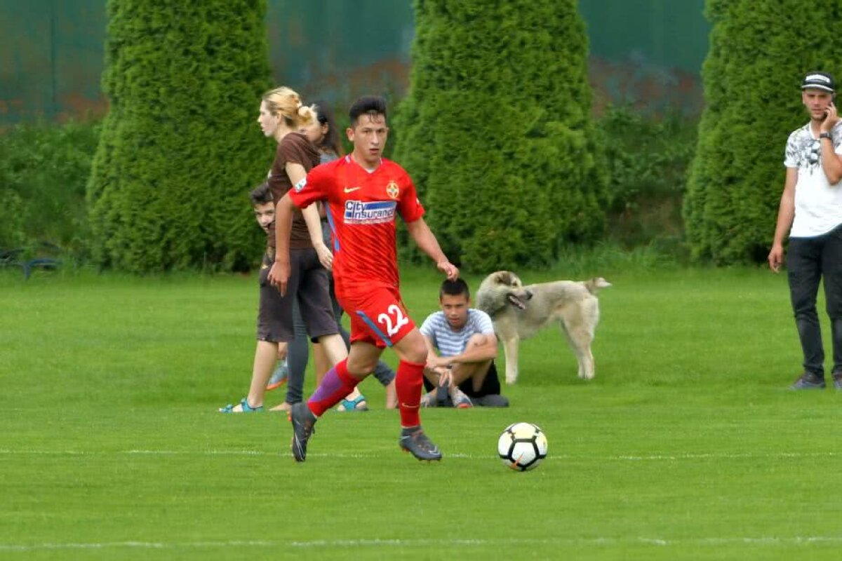 VIDEO+FOTO FCSB a câștigat, dar nu și-a păstrat poarta intactă în fața modestei CS Cornu » Premierele amicalului: Moruțan + 4-3-3