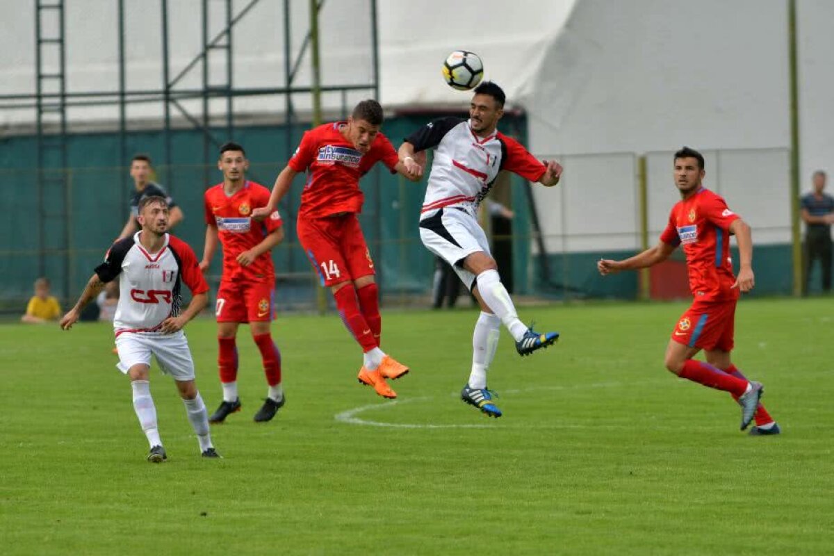 VIDEO+FOTO FCSB a câștigat, dar nu și-a păstrat poarta intactă în fața modestei CS Cornu » Premierele amicalului: Moruțan + 4-3-3