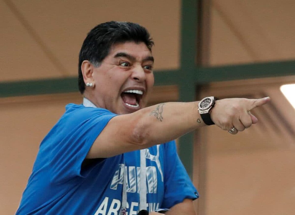 VIDEO+FOTO "Te iubesc, dar sunt un nenorocit" » Maradona-show la oficială!