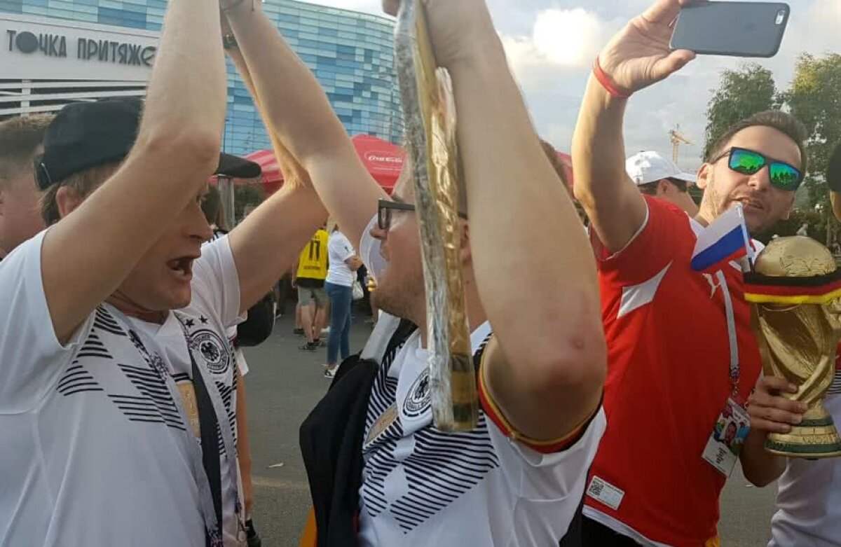 Corespondență GSP din Rusia » VIDEO + FOTO Fanii Germaniei și Suediei au dat recital la Soci înainte de meciul direct: au cântat și au băut împreună » Un suedez, dans spectaculos în fața unei rusoaice