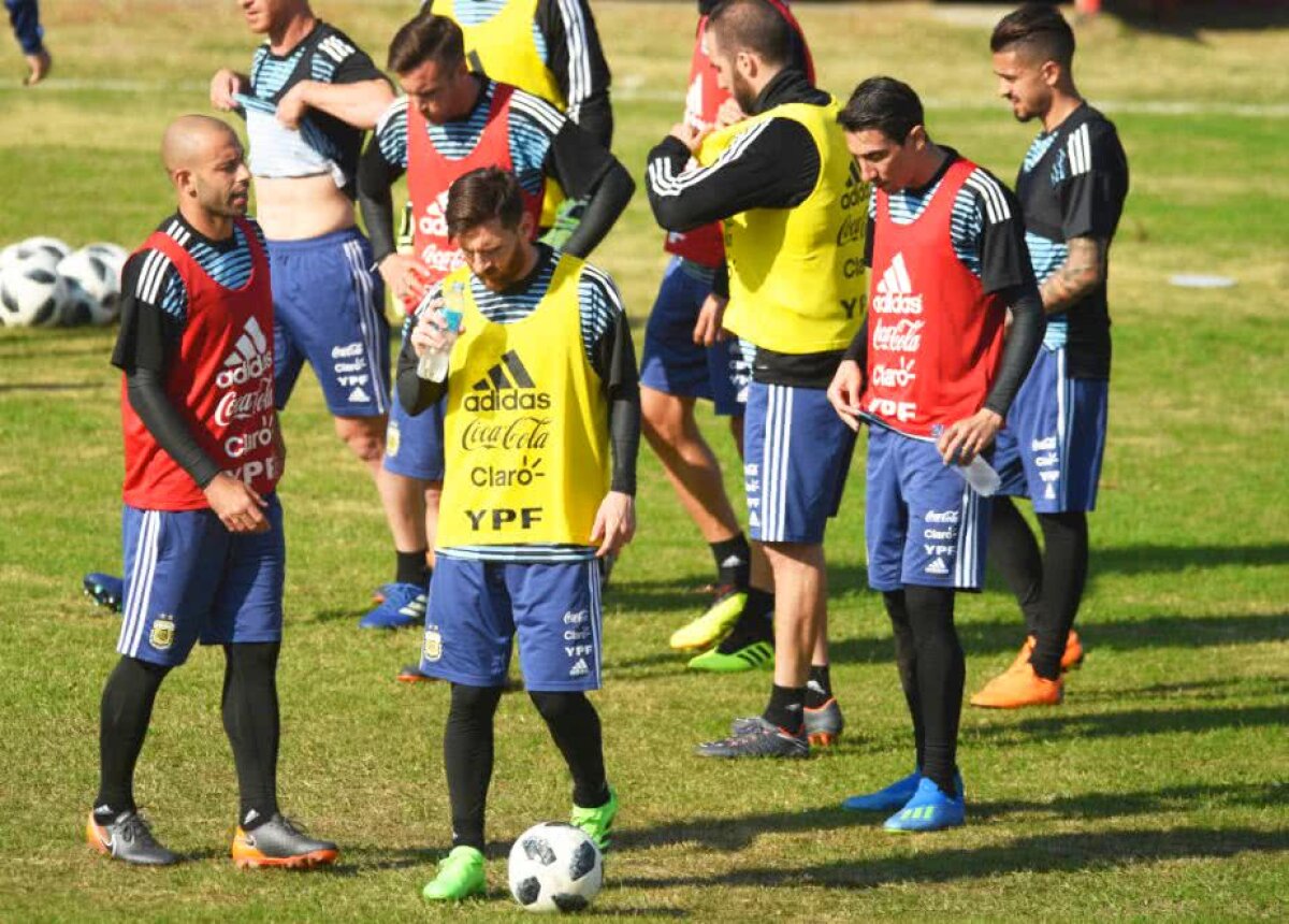 Degringoladă totală! Un star argentinian i-a dat un pumn lui Mascherano » De la ce ar fi pornit totul