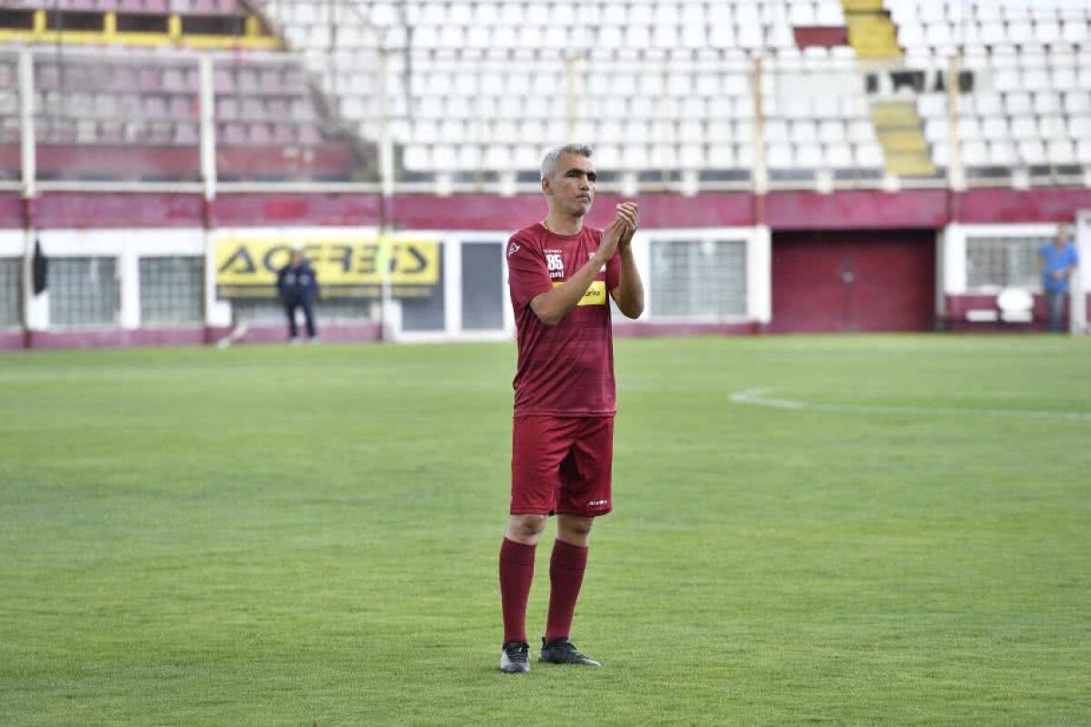 FOTO Farmecul Vieții 95! Rapid a promovat în Liga a 3-a » Spectacol EXTRAORDINAR pe Giulești