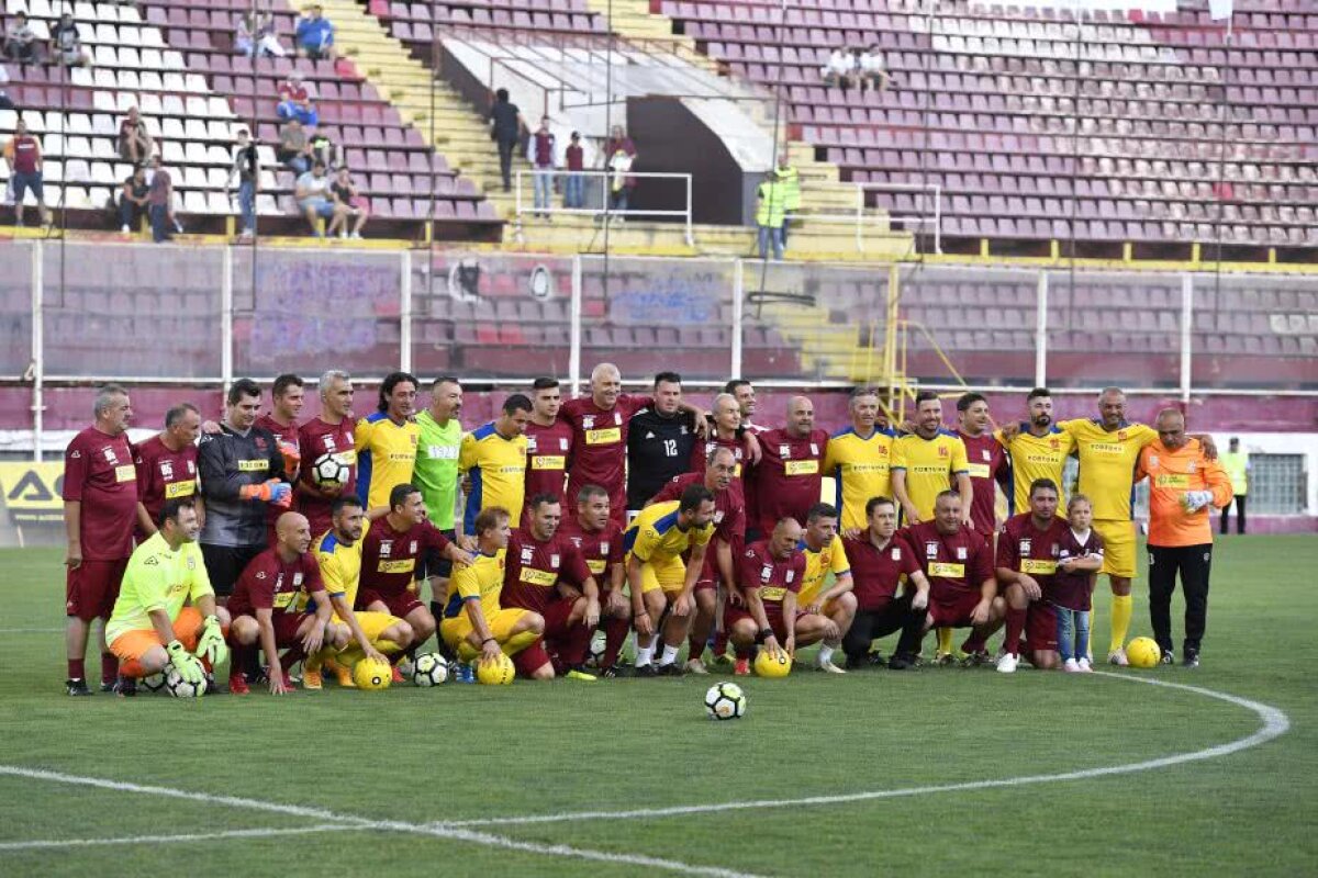 FOTO Farmecul Vieții 95! Rapid a promovat în Liga a 3-a » Spectacol EXTRAORDINAR pe Giulești