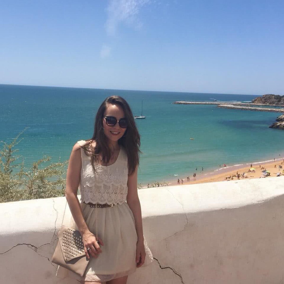 GALERIE FOTO O sexy cântăreață nu stă nicio zi fără sport: "Îmi place tenisul și ador să mă uit la fotbal"