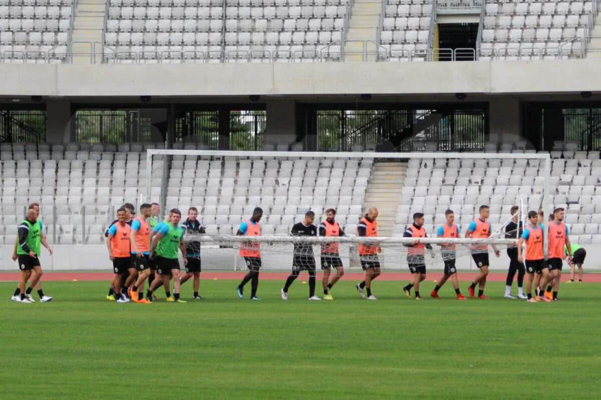 FOTO Reunire fără antrenor! Universitatea Cluj a început pregătirile pentru sezonul de Liga a 2-a
