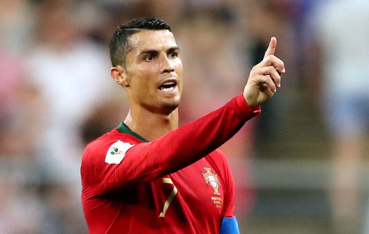 FOTO + VIDEO Cristiano Ronaldo, iertat de eliminare » Și-a lovit adversarul cu cotul!