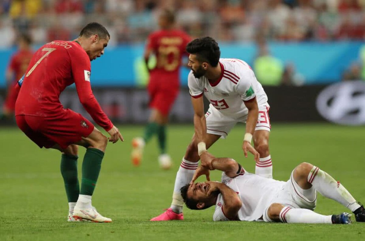 FOTO + VIDEO Cristiano Ronaldo, iertat de eliminare » Și-a lovit adversarul cu cotul!