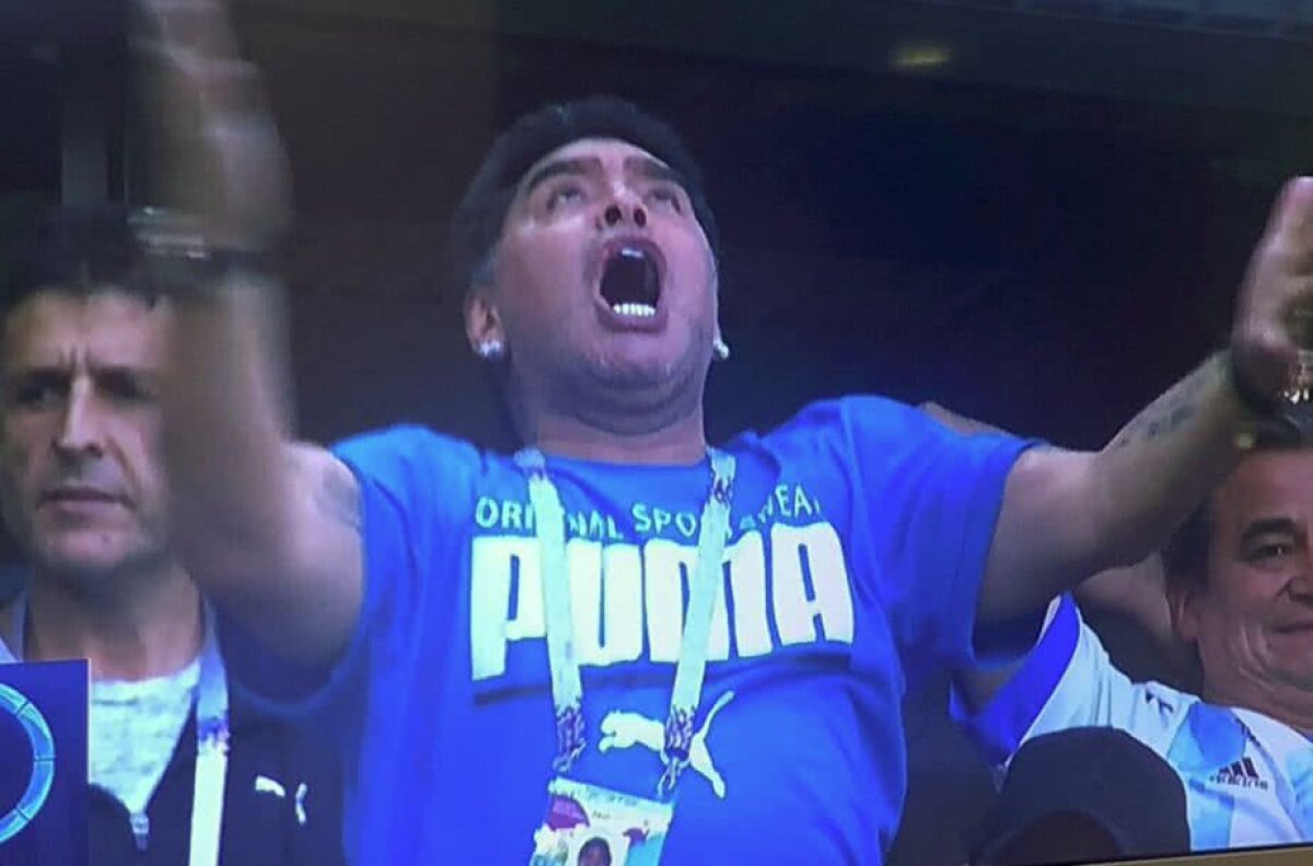FOTO + VIDEO ȘOCANT! Imagini INCREDIBILE cu Maradona în prim-plan! A fost cărat pe brațe la finalul victoriei Argentinei!