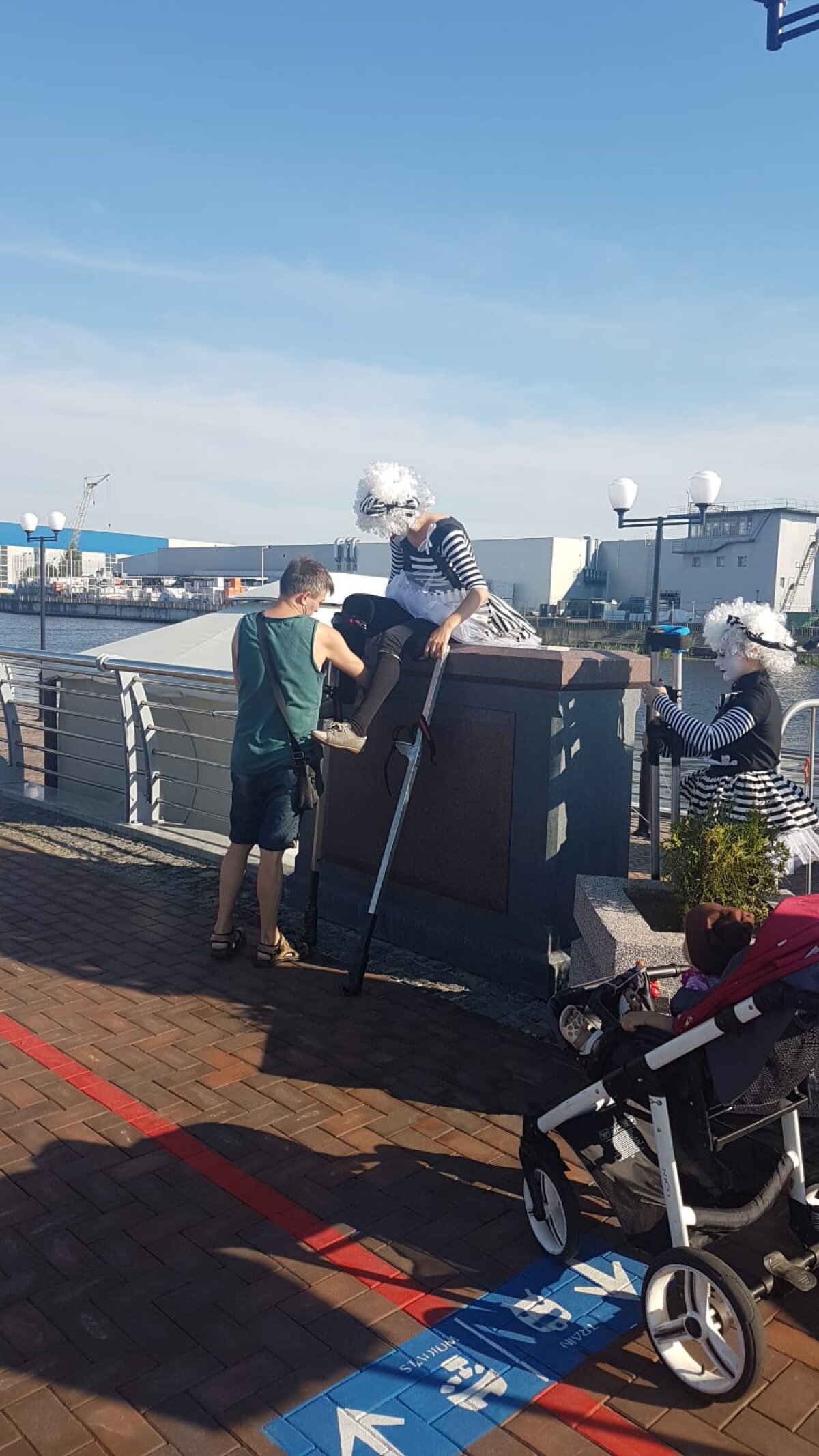 CORESPONDENȚĂ DIN RUSIA // VIDEO Spectacol făcut de fanii Angliei și Belgiei înaintea partidei decisive