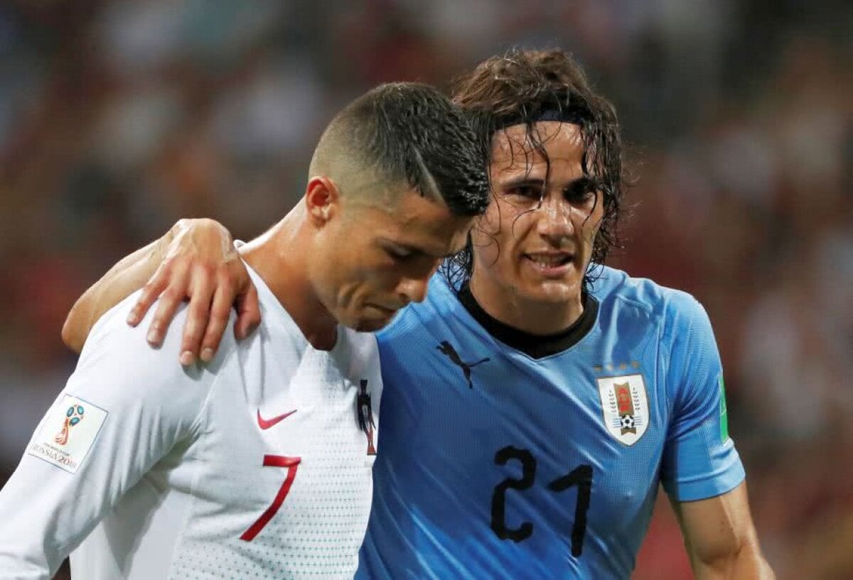 GALERIE FOTO Too much class in one picture! Imaginea serii: Gestul lui Ronaldo față de Cavani: "Voia să se asigure că iese" :D