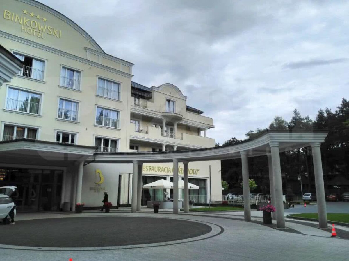 CORESPONDENȚĂ DIN POLONIA // Săptămâna de Kielce » Reportaj din orașul care i-a fost casă Viitorului mai bine de o săptămână: Hagi, admirat și în Polonia + cum s-a văzut dezamăgirea naționalei de la Mondial 