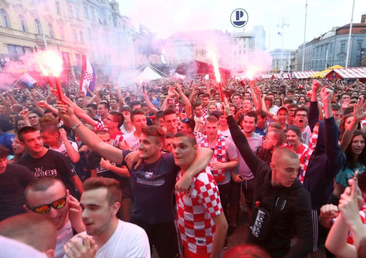 VIDEO + FOTO Nebunie la Zagreb după calificarea Croației în "sferturile" Mondialului! 