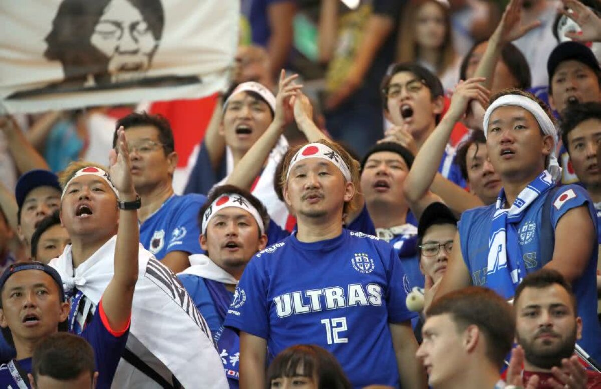 GALERIE FOTO Imagini emoționante pe stadionul din Rostov » Japonezii, DĂRÂMAȚI de durere după eșecul dramatic cu Belgia. Gestul fanilor de la final a impresionat