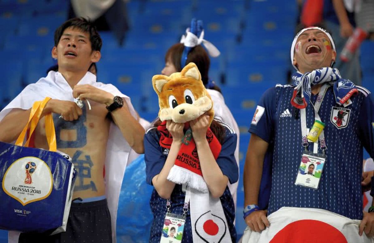 GALERIE FOTO Imagini emoționante pe stadionul din Rostov » Japonezii, DĂRÂMAȚI de durere după eșecul dramatic cu Belgia. Gestul fanilor de la final a impresionat