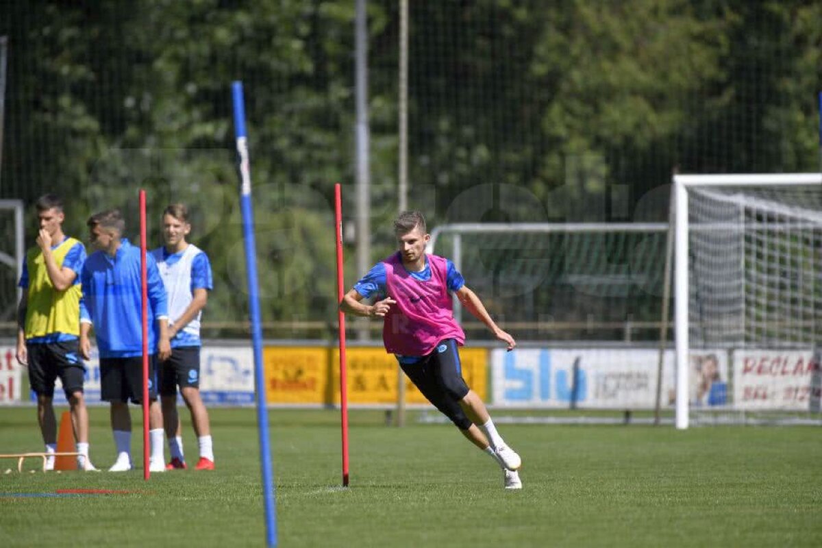 CORESPONDENȚĂ DIN OLANDA // GALERIE FOTO + VIDEO Continuă antrenamentele tari pentru FCSB » Ce i-a pus Dică pe jucători să facă