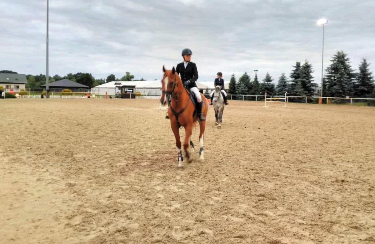 Corespondență GSP »  FOTO Un cantonament pitoresc » Viitorul lui Hagi se pregătește într-unul dintre cele mai spectaculoase locuri din Polonia rurală