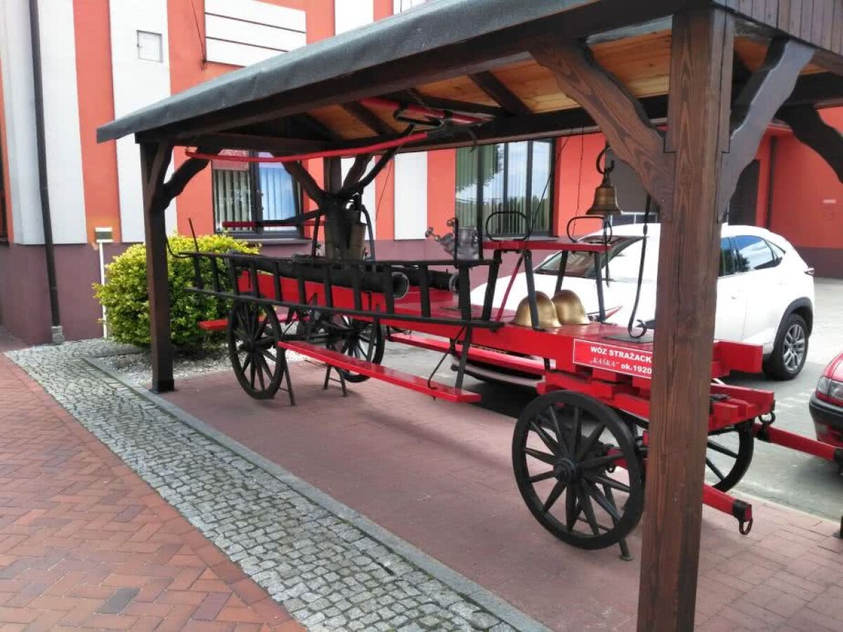 Corespondență GSP »  FOTO Un cantonament pitoresc » Viitorul lui Hagi se pregătește într-unul dintre cele mai spectaculoase locuri din Polonia rurală