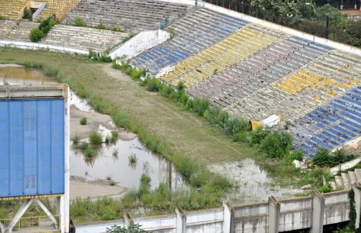 FOTO Imagini degradante cu un stadion important din România » În 2003 primise dreptul de a organiza partide în Europa