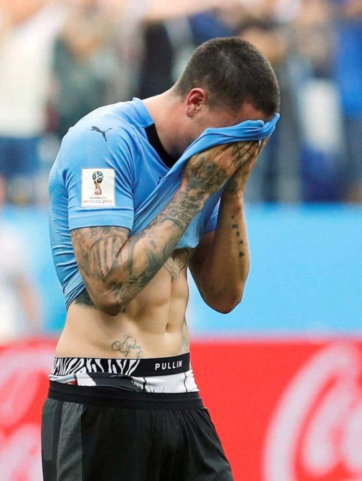 VIDEO+FOTO Imagini impresionante la Uruguay - Franța » A plâns în timpul meciului: "Pasiune pură"