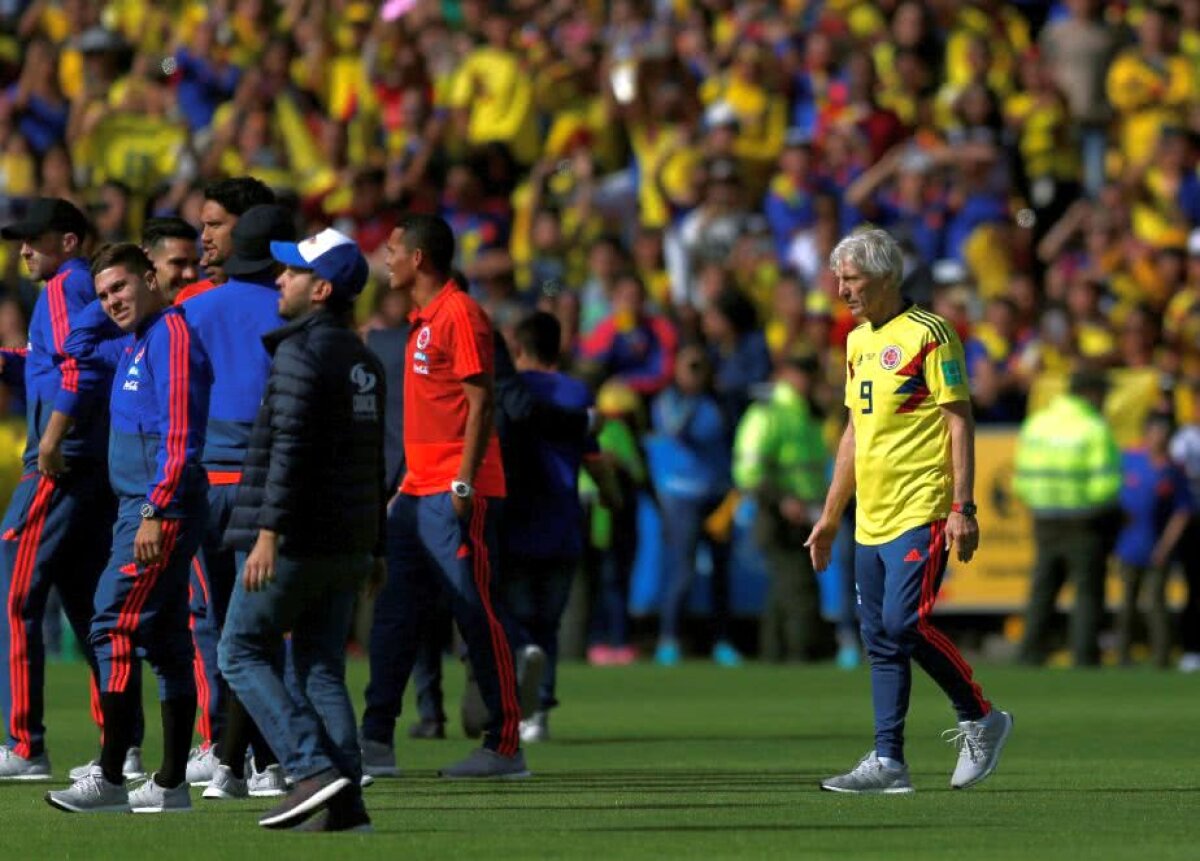 GALERIE FOTO + VIDEO Nebunie în Columbia la revenirea naționalei de la Mondiale! Fotbaliștii au fost așteptați pe stadion de fani 
