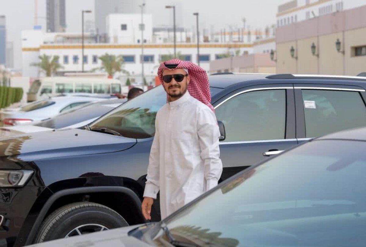 VIDEO+FOTO Fabulos! Cum a apărut Budescu la prezentarea la Al Shabab