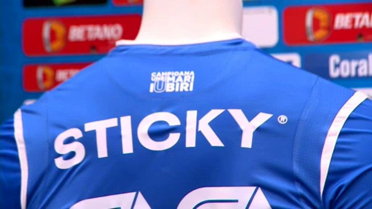 FOTO Design nou pentru U Craiova » "Regele Junglei" apare pe tricouri + cât costă tricoul oficial al lui Mitriță&co.