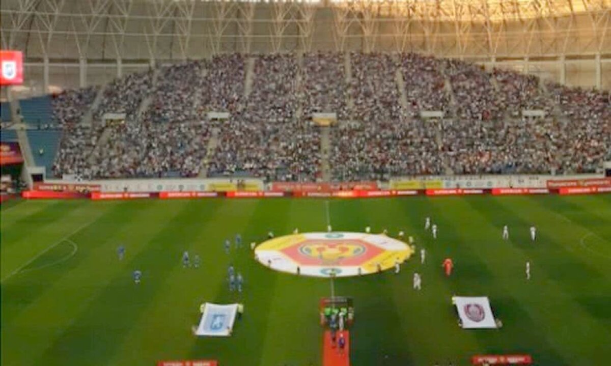 CFR Cluj - Craiova // VIDEO + FOTO Spectacol în peluza Craiovei la deschiderea oficială a noului sezon » Interziși de FRF, ultrașii s-au răzbunat