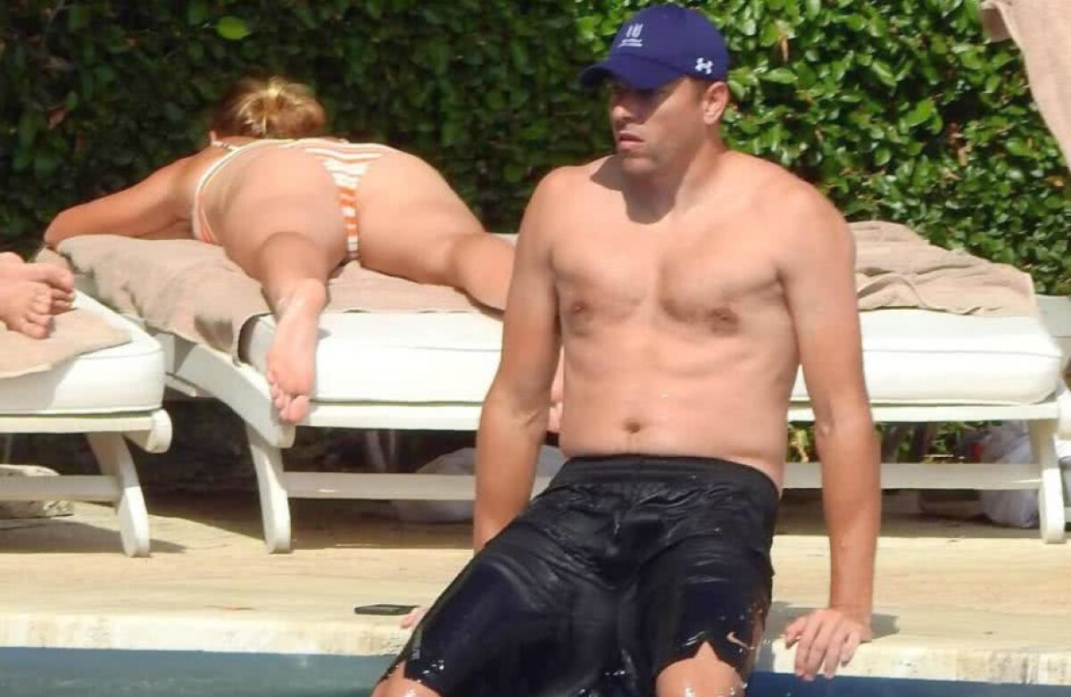 GALERIE FOTO Rivala Simonei Halep a întors toate privirile în vacanță » Ipostaze provocatoare alături de noul logodnic